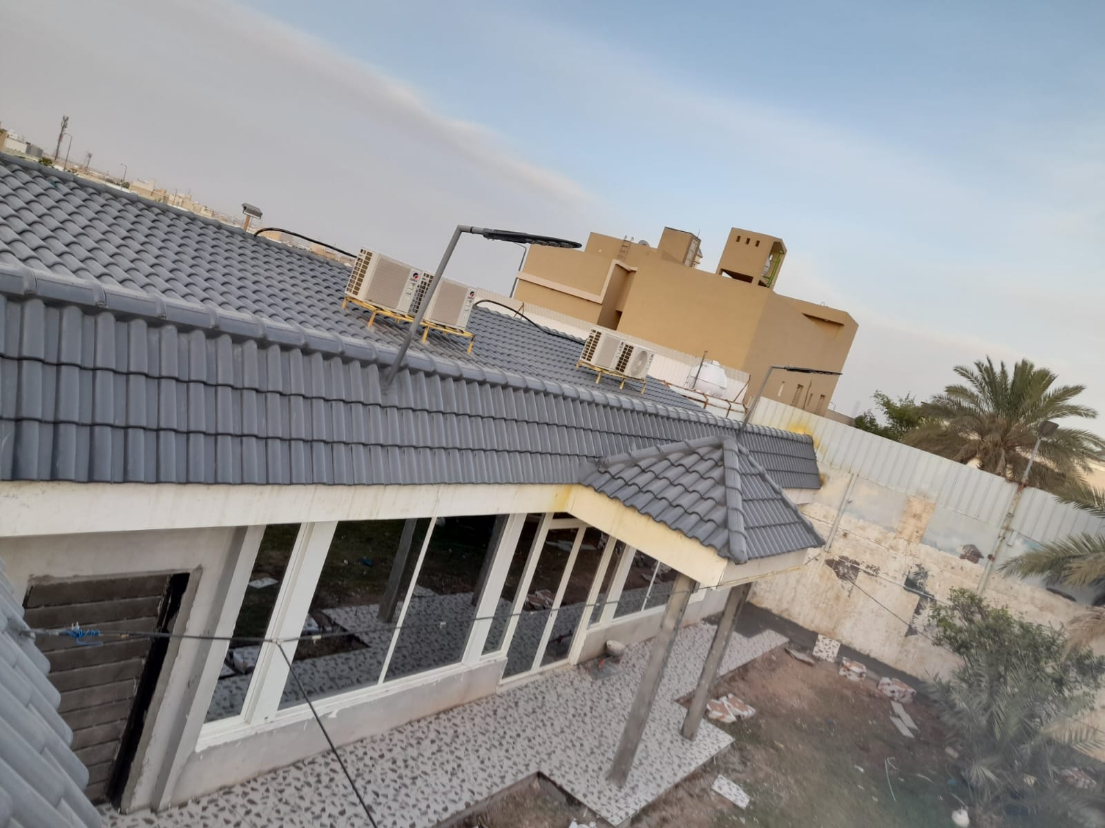 نتشرف بخدمتكم في مجال القرميد باأنواعه 